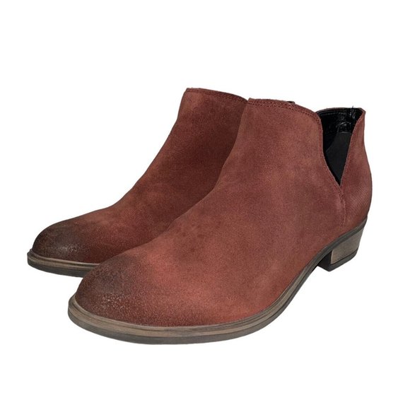 EUC Crevo Women's Leighton Boots Size 9 Burgundy Suede V-Notch Bootie Comfy Boho - Picture 1 of 6